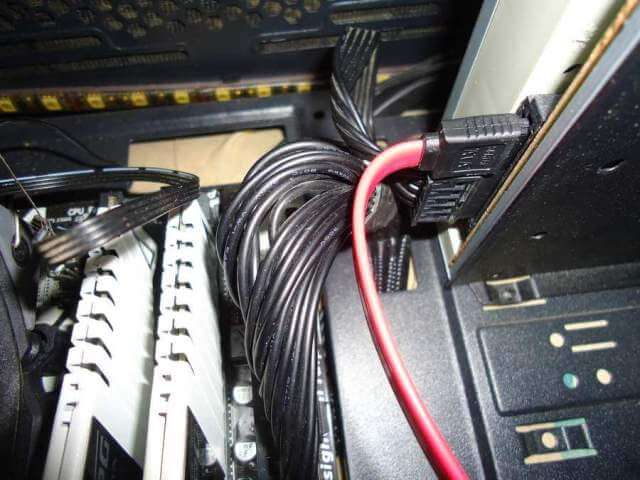 cyberpowerpc-dvd-power-cables
